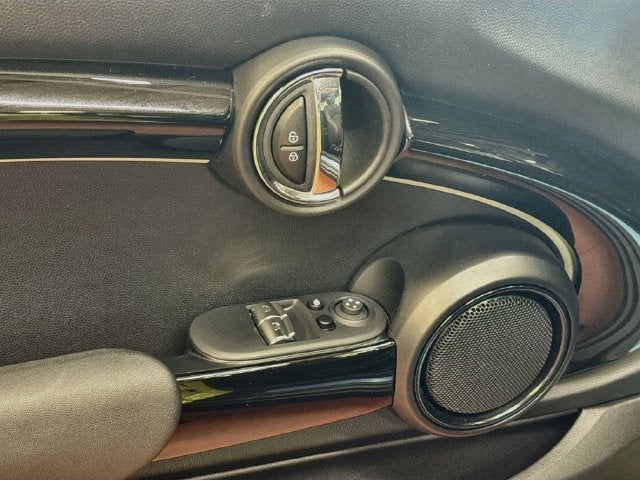 2024 MINI HARDTOP 2 DOOR Signature