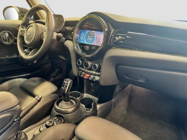 2024 MINI HARDTOP 2 DOOR Signature