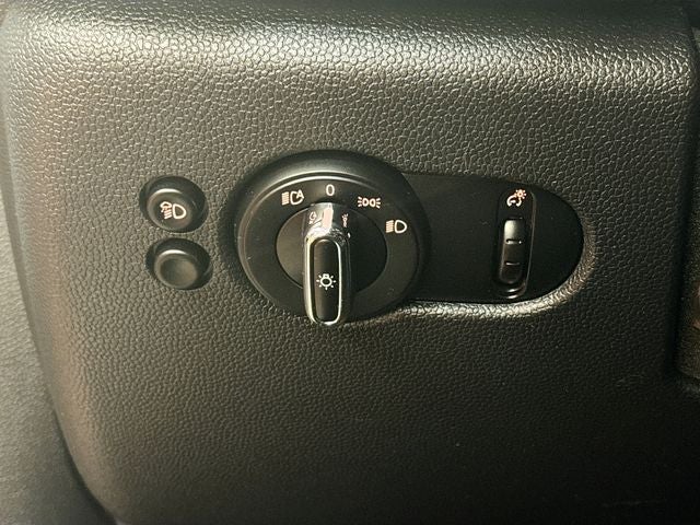 2022 MINI HARDTOP 2 DOOR SIGNATURE