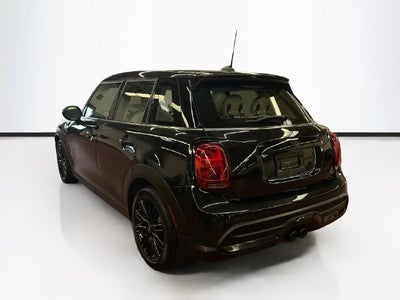 2024 MINI HARDTOP 4 DOOR Iconic
