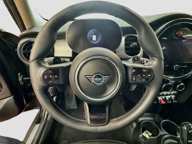 2024 MINI HARDTOP 4 DOOR Signature