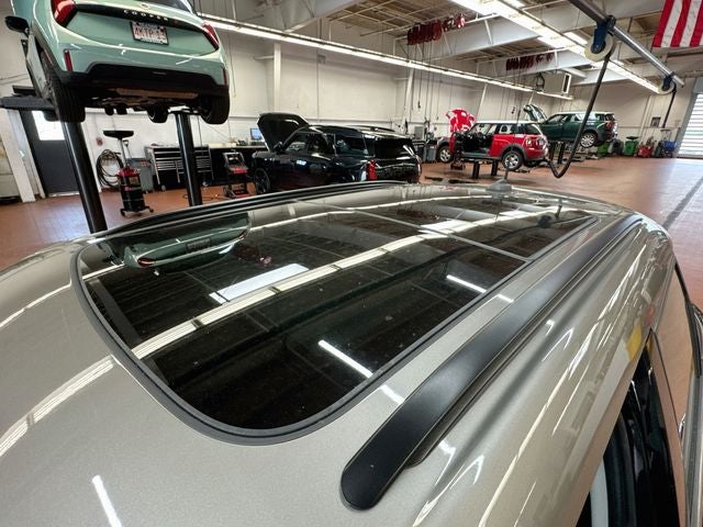 2024 MINI HARDTOP 4 DOOR Signature
