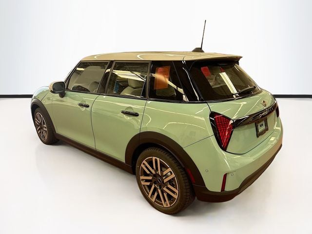 2026 MINI 4 DOOR SIGNATURE PLUS