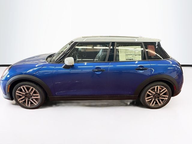 2026 MINI 4 DOOR ICONIC