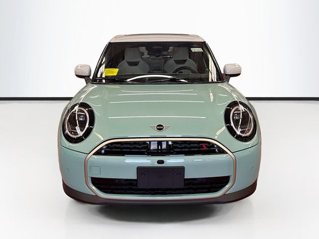 2026 MINI 4 DOOR ICONIC