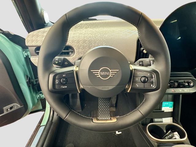2026 MINI 4 DOOR ICONIC