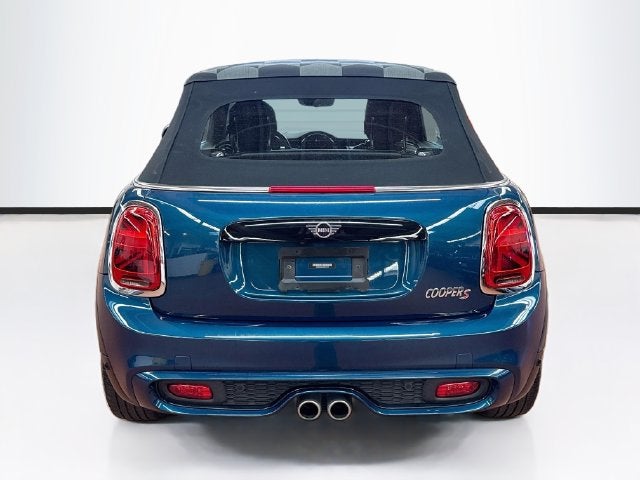 2021 MINI CONVERTIBLE Iconic