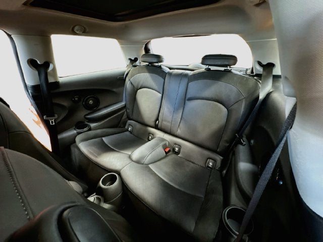2019 MINI HARDTOP 2 DOOR Iconic