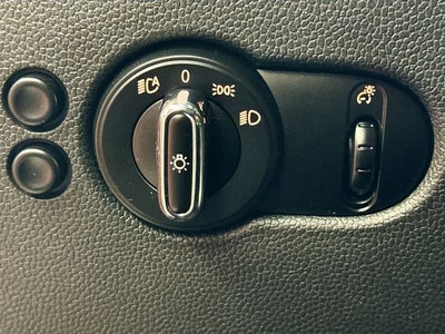 2017 MINI HARDTOP 4 DOOR Base