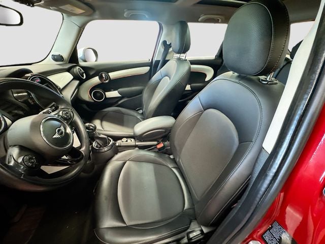 2017 MINI HARDTOP 4 DOOR Base