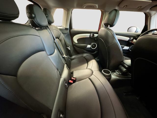 2017 MINI HARDTOP 4 DOOR Base