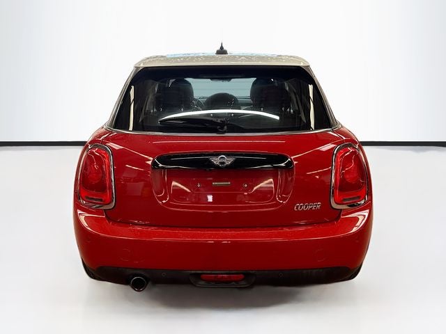2017 MINI HARDTOP 4 DOOR Base