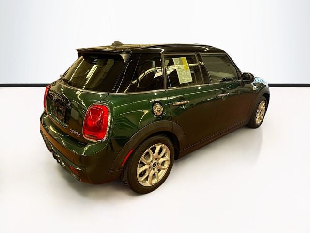 2016 MINI HARDTOP 4 DOOR Base
