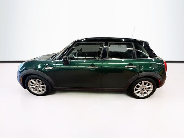 2016 MINI HARDTOP 4 DOOR Base