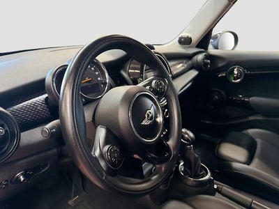 2016 MINI HARDTOP 4 DOOR Base