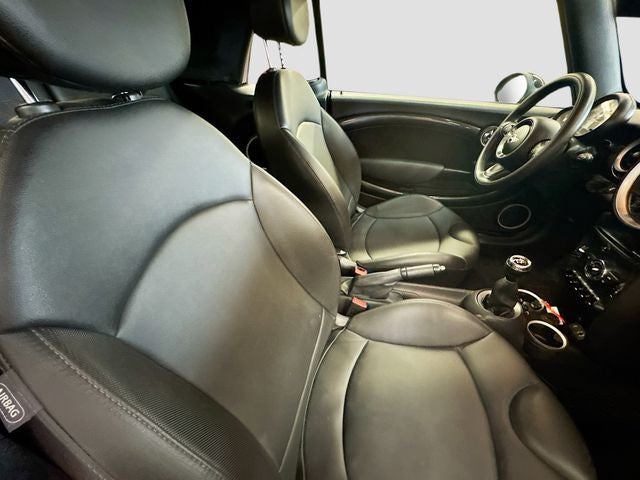 2014 MINI CONVERTIBLE Base