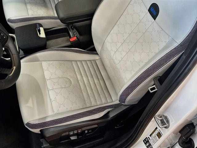 2026 MINI COUNTRYMAN Iconic