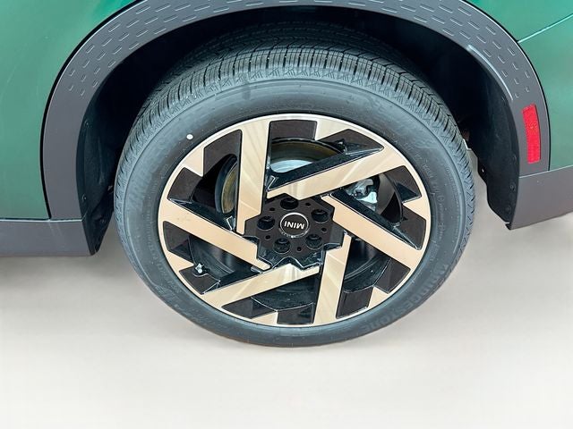 2027 MINI COUNTRYMAN ICONIC