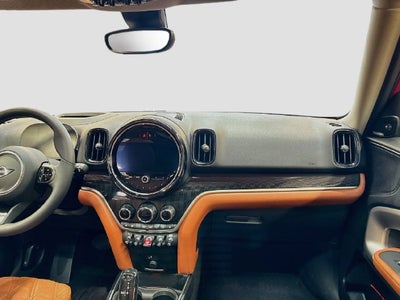 2024 MINI COUNTRYMAN Iconic