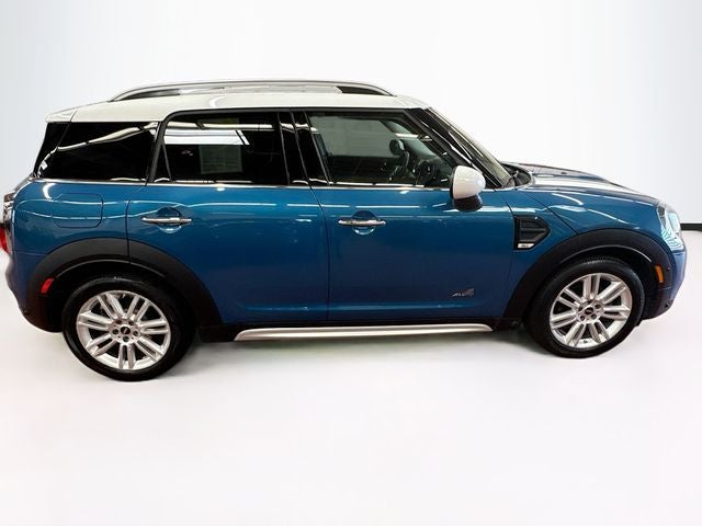 2017 MINI COUNTRYMAN Cooper