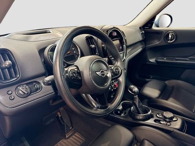 2017 MINI COUNTRYMAN Cooper