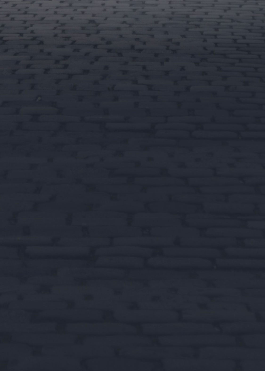 Rear side view of the MINI Cooper 2 Door Oxford Edition | Front side view of the MINI Cooper 4 Door Oxford Edition.